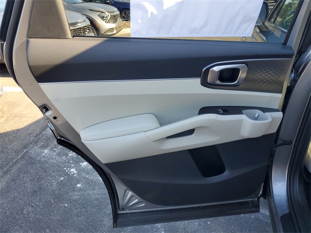 2025 Kia Sorento Hybrid EX photo 28