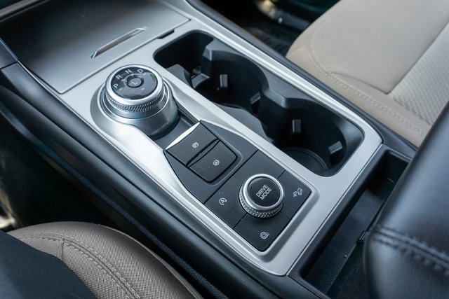 2023 Ford Explorer XLT photo 27