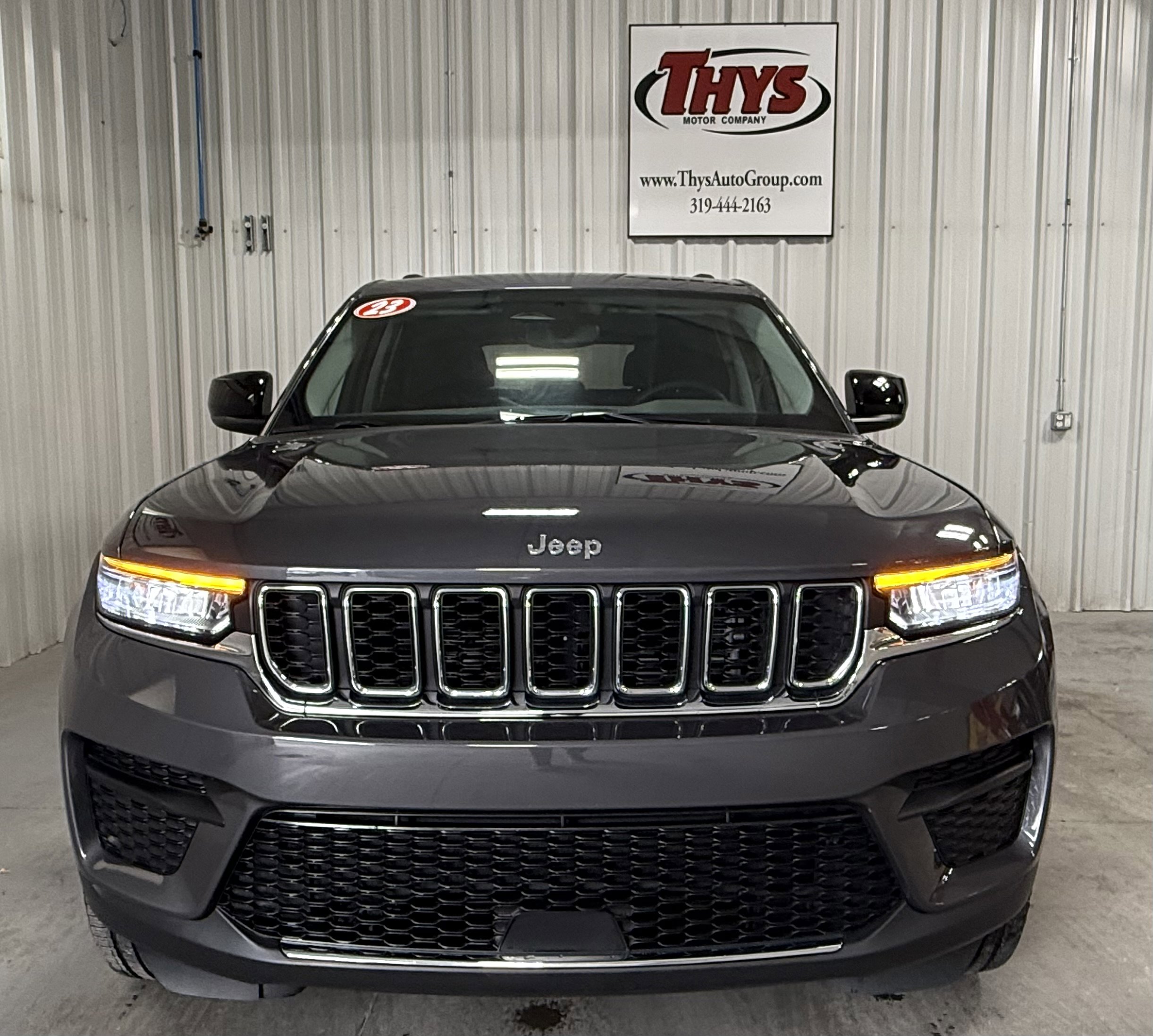 2023 Jeep Grand Cherokee Laredo Altitude photo 7