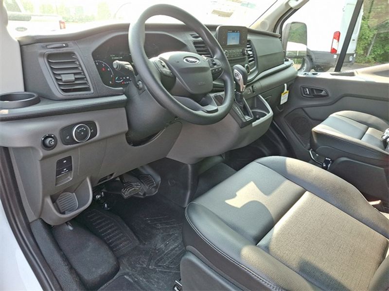 2025 Ford Transit Cargo Van photo 4