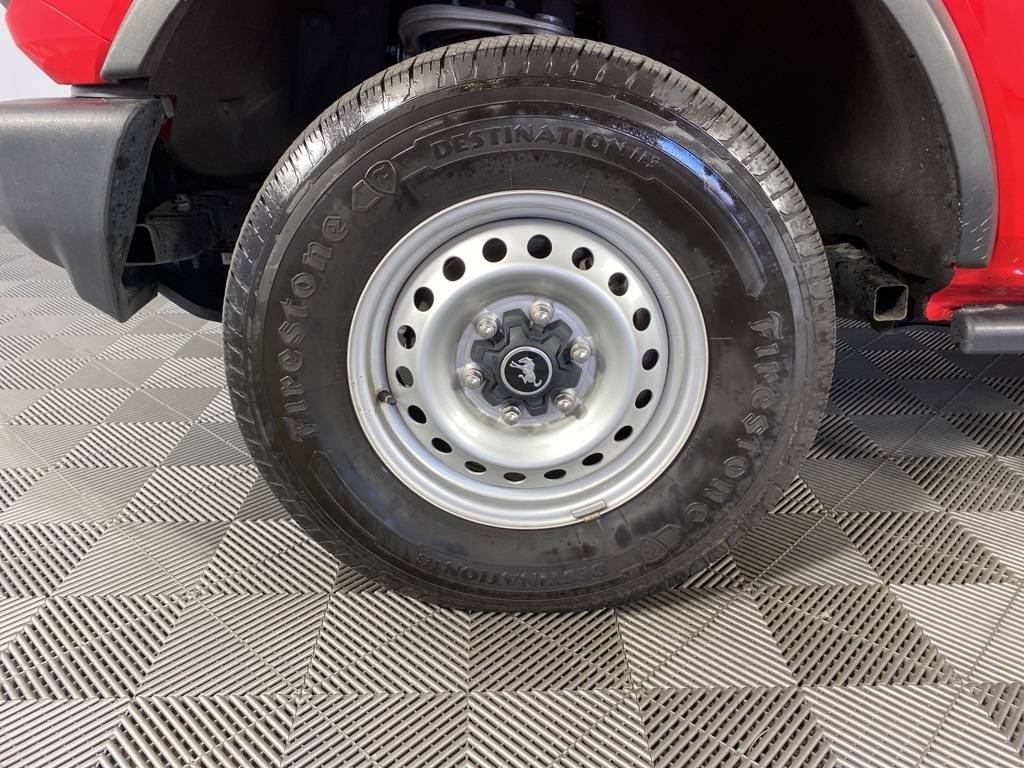 2023 Ford Bronco Base photo 17
