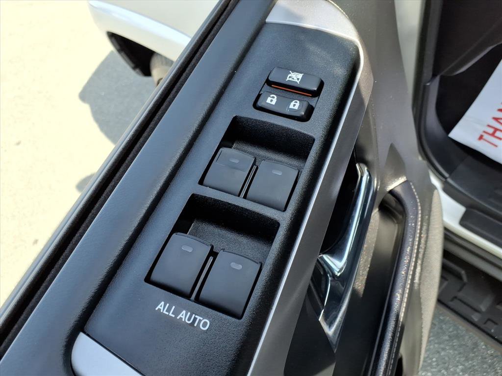 2024 Toyota 4Runner SR5 photo 9