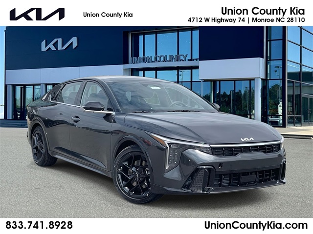 2025 Kia K4 GT-Line Turbo's photo