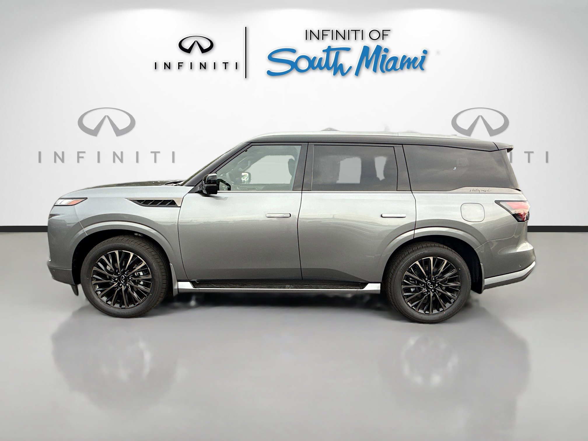2026 Infiniti QX80 photo 4