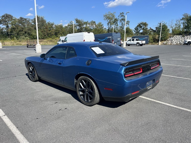 2022 Dodge Challenger R/T photo 5