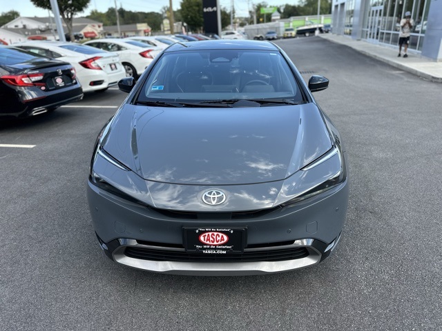 2024 Toyota Prius Limited photo 2