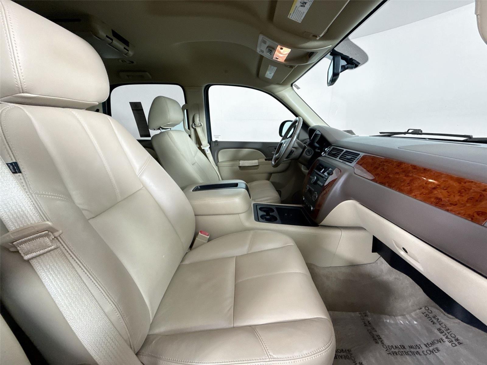 2013 Chevrolet Tahoe LT photo 35