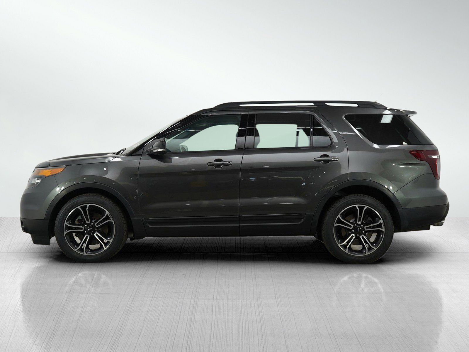 Used 2015 Ford Explorer Sport with VIN 1FM5K8GT1FGB02143 for sale in Wayzata, Minnesota