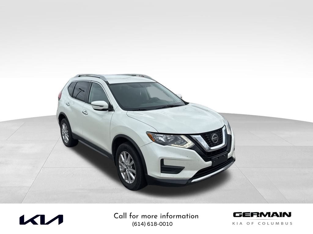 2018 Nissan Rogue SV photo 3