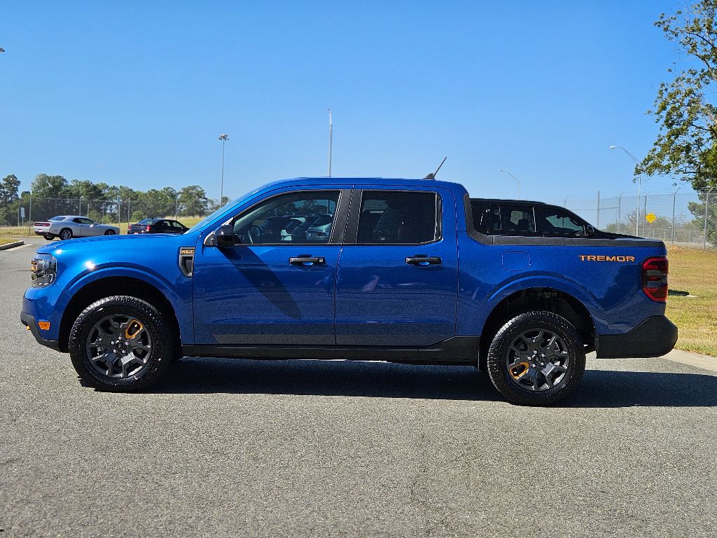 2024 Ford Maverick XLT Tremor photo 3