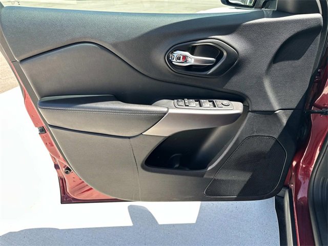 2021 Jeep Cherokee Latitude Lux photo 35