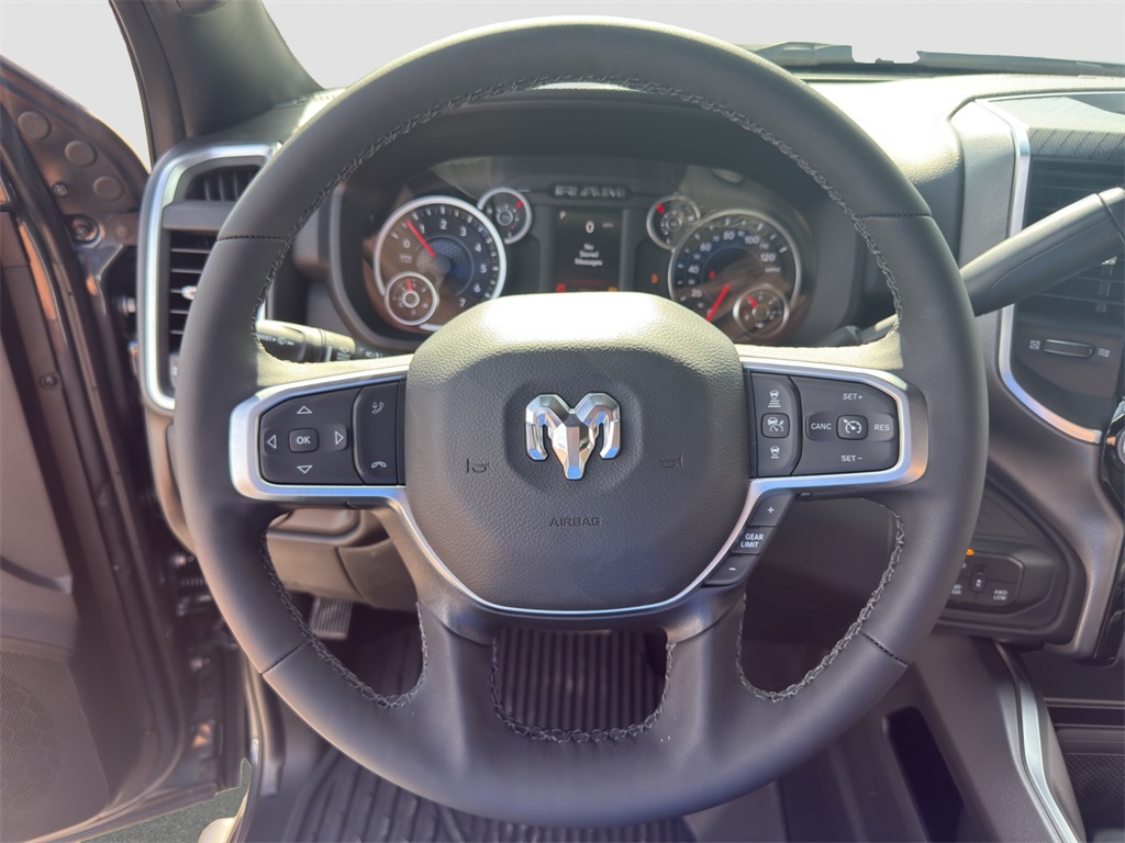 2025 Ram 2500 Big Horn photo 9