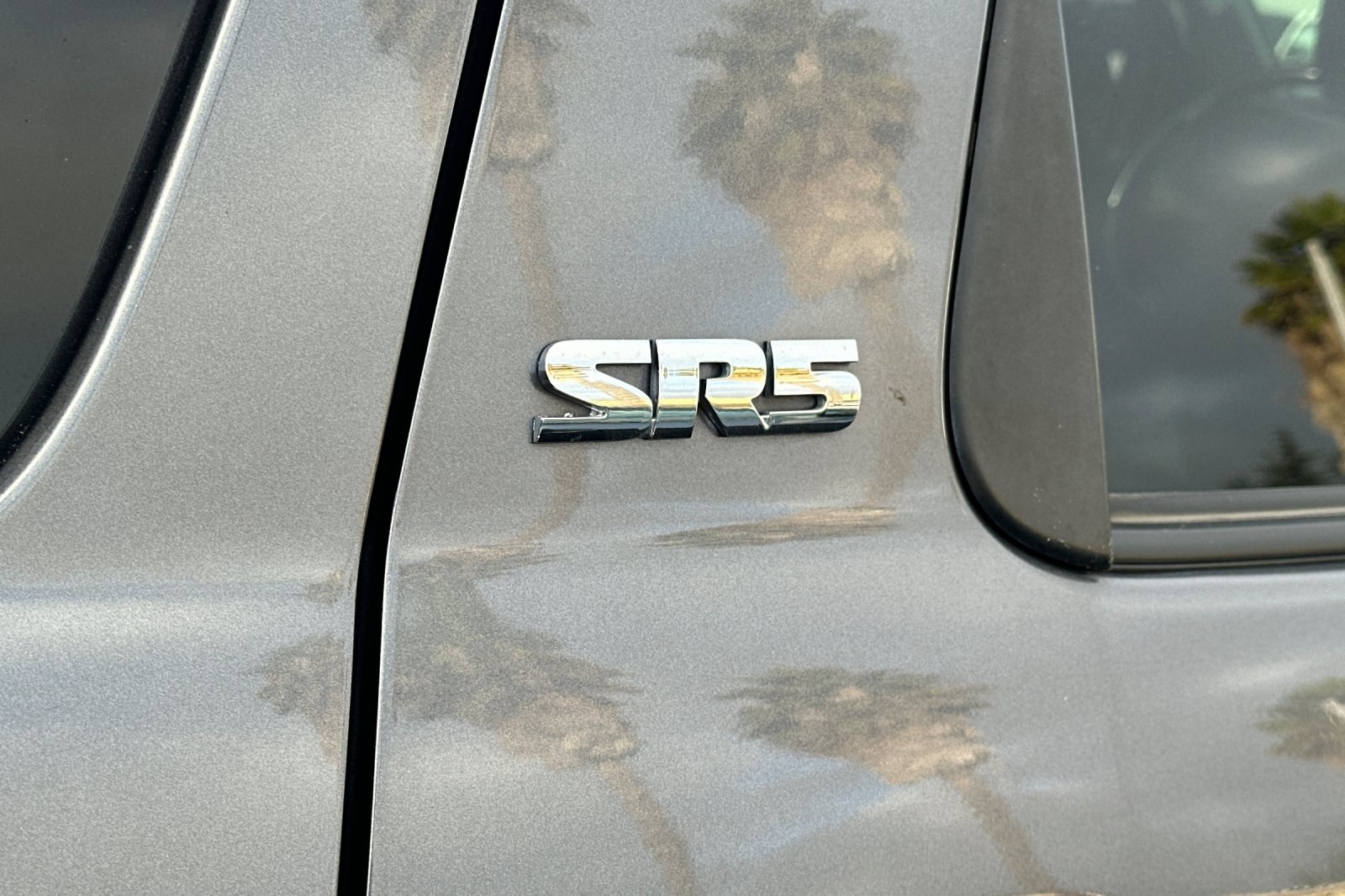 2012 Toyota Sequoia SR5 photo 3