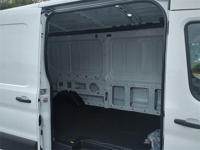 2025 Ford Transit Cargo Van photo 9