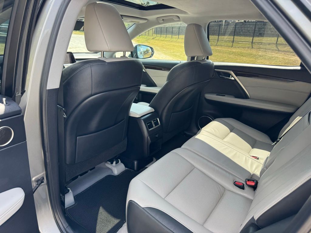 2019 Lexus RX 350 Premium photo 17