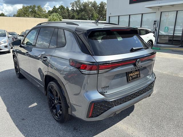 2025 Volkswagen Tiguan SE R-Line Black photo 3