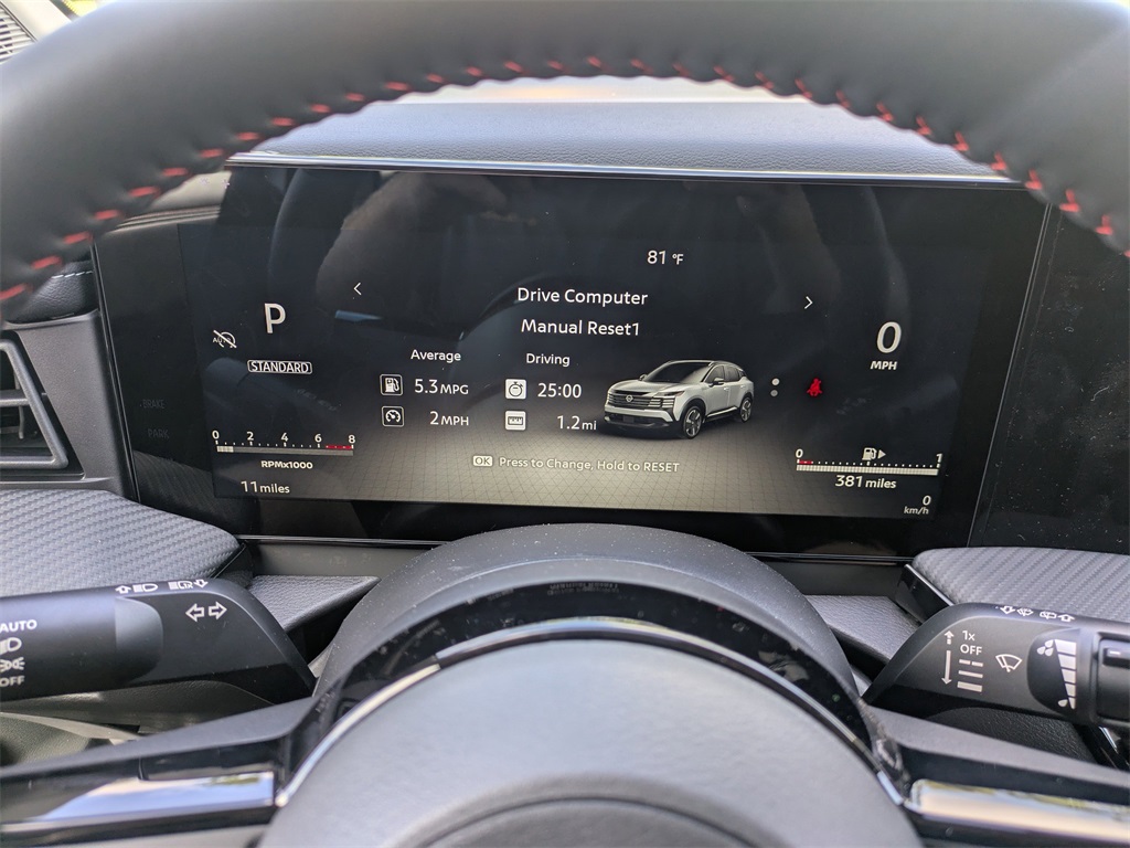 2025 Nissan Kicks SR photo 26
