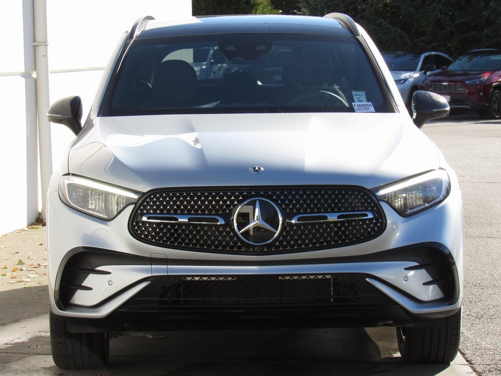 2026 Mercedes Benz GLC 300 4MATIC photo 2