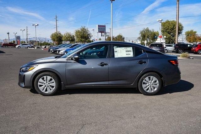 2025 Nissan Sentra S photo 2