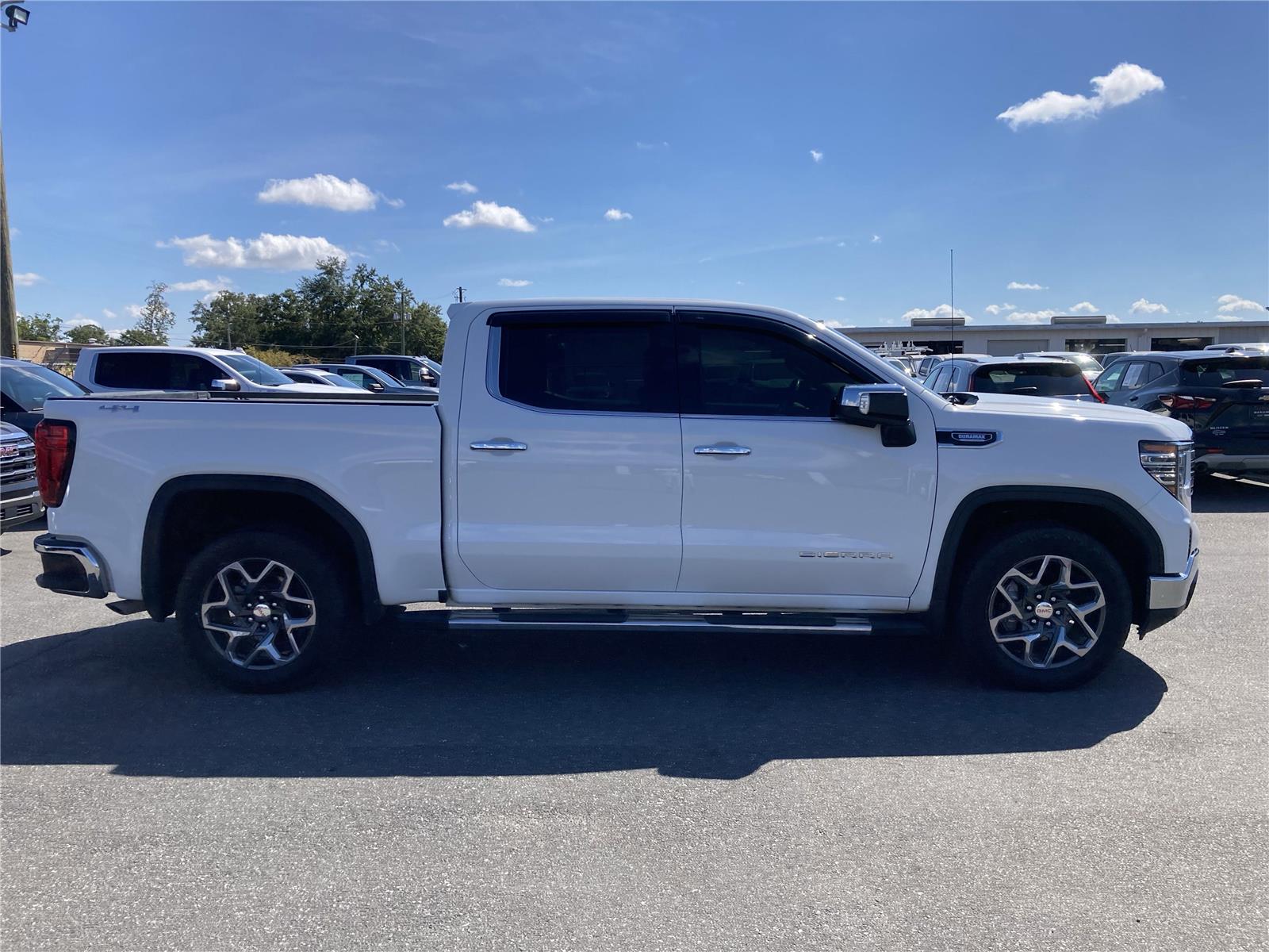 2024 Gmc Sierra 1500 SLT photo 8