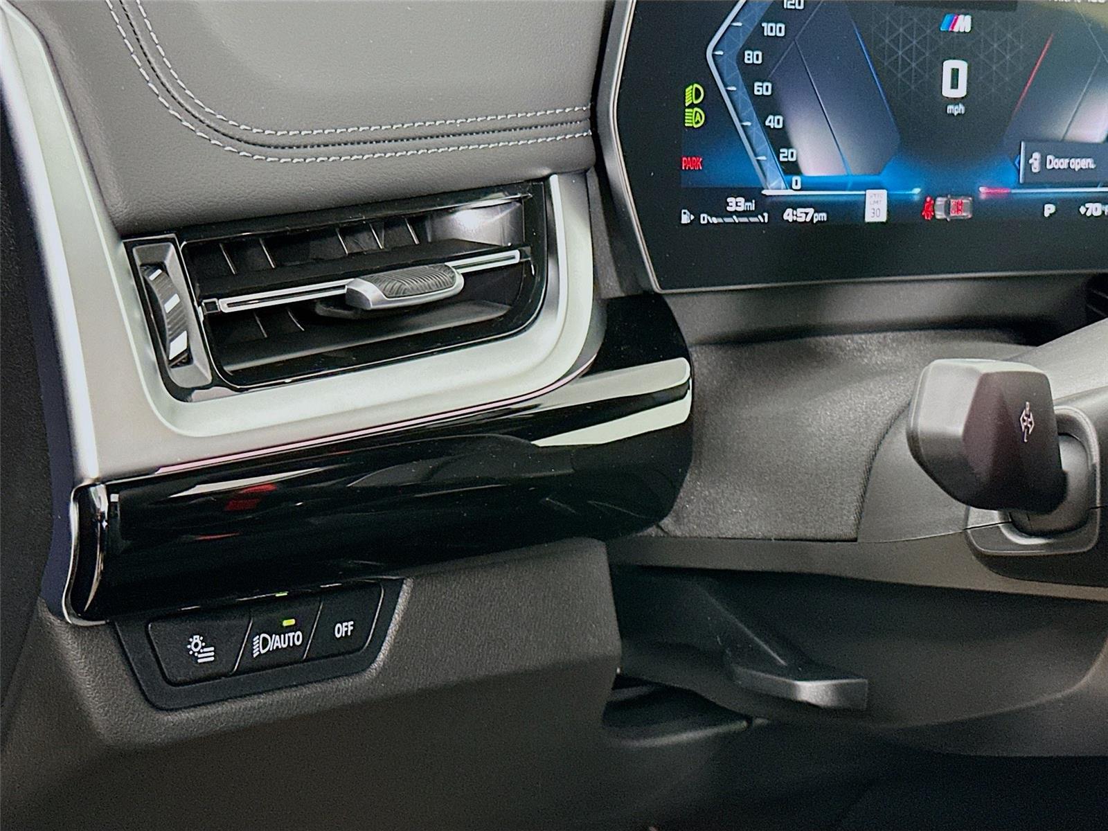 2026 Bmw X1 M35i photo 10