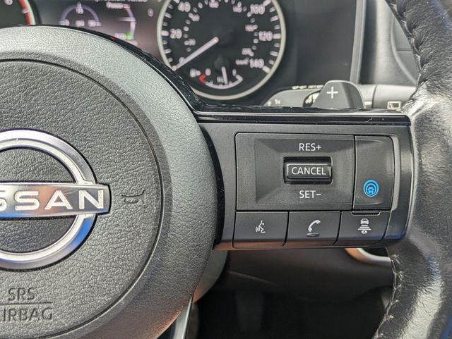 2022 Nissan Rogue SV photo 17