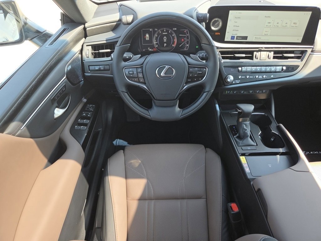 2025 Lexus ES 350 Luxury photo 4