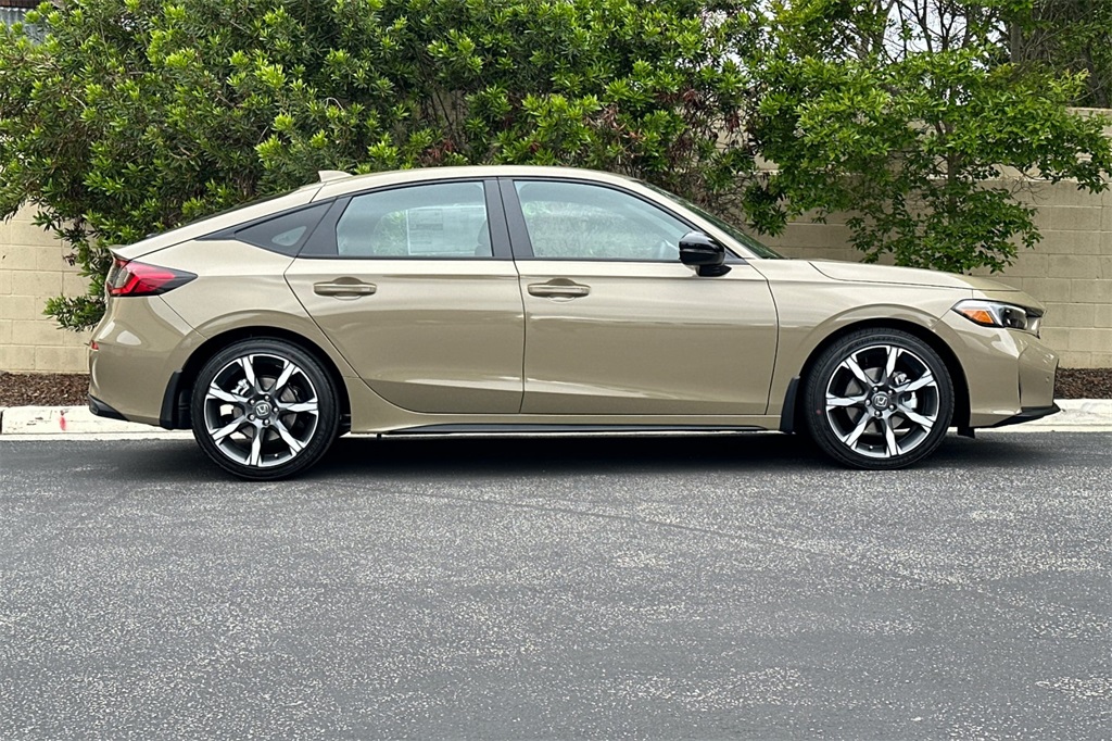 2025 Honda Civic Hatchback Hybrid Sport Touring photo 3