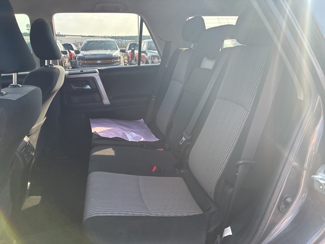 2021 Toyota 4Runner SR5 photo 4