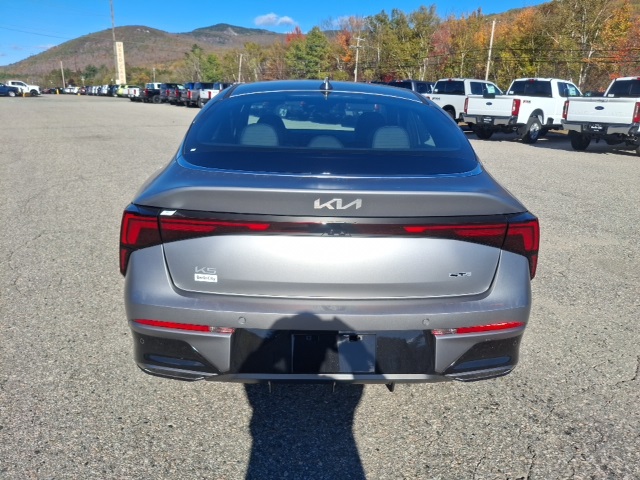 2026 Kia K5 GT-Line photo 4