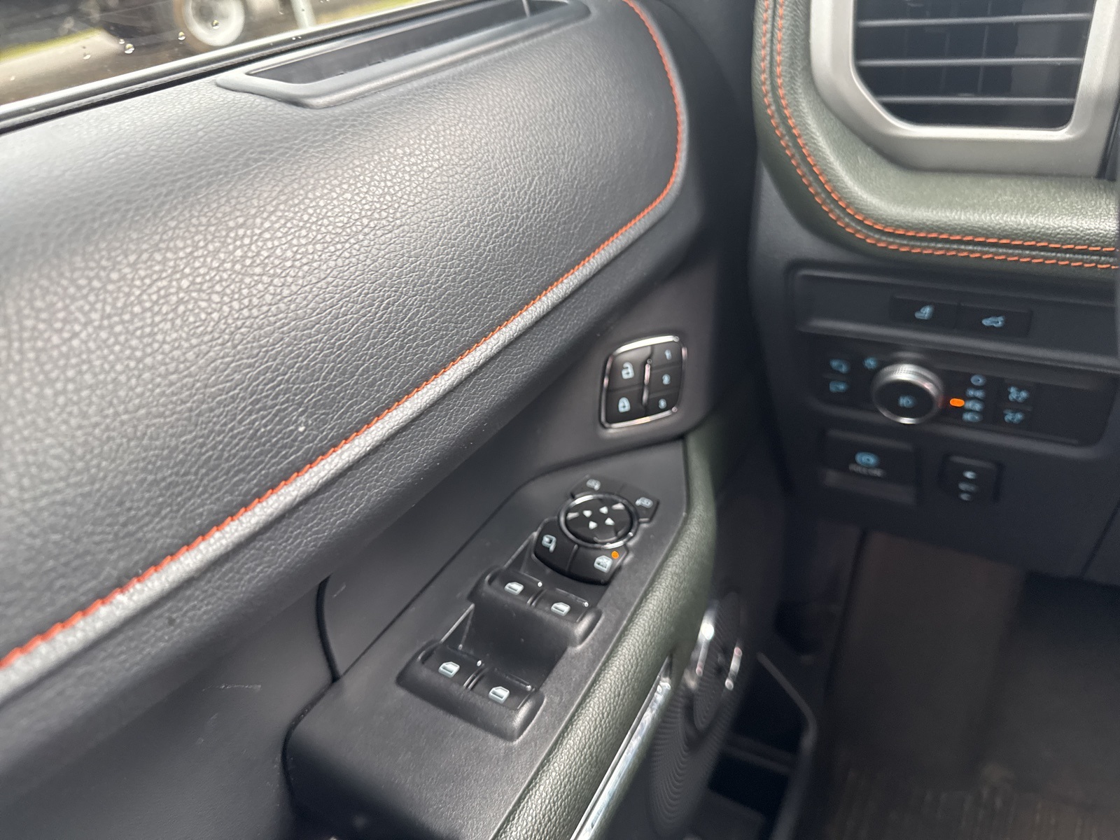 2022 Ford Expedition Timberline photo 18