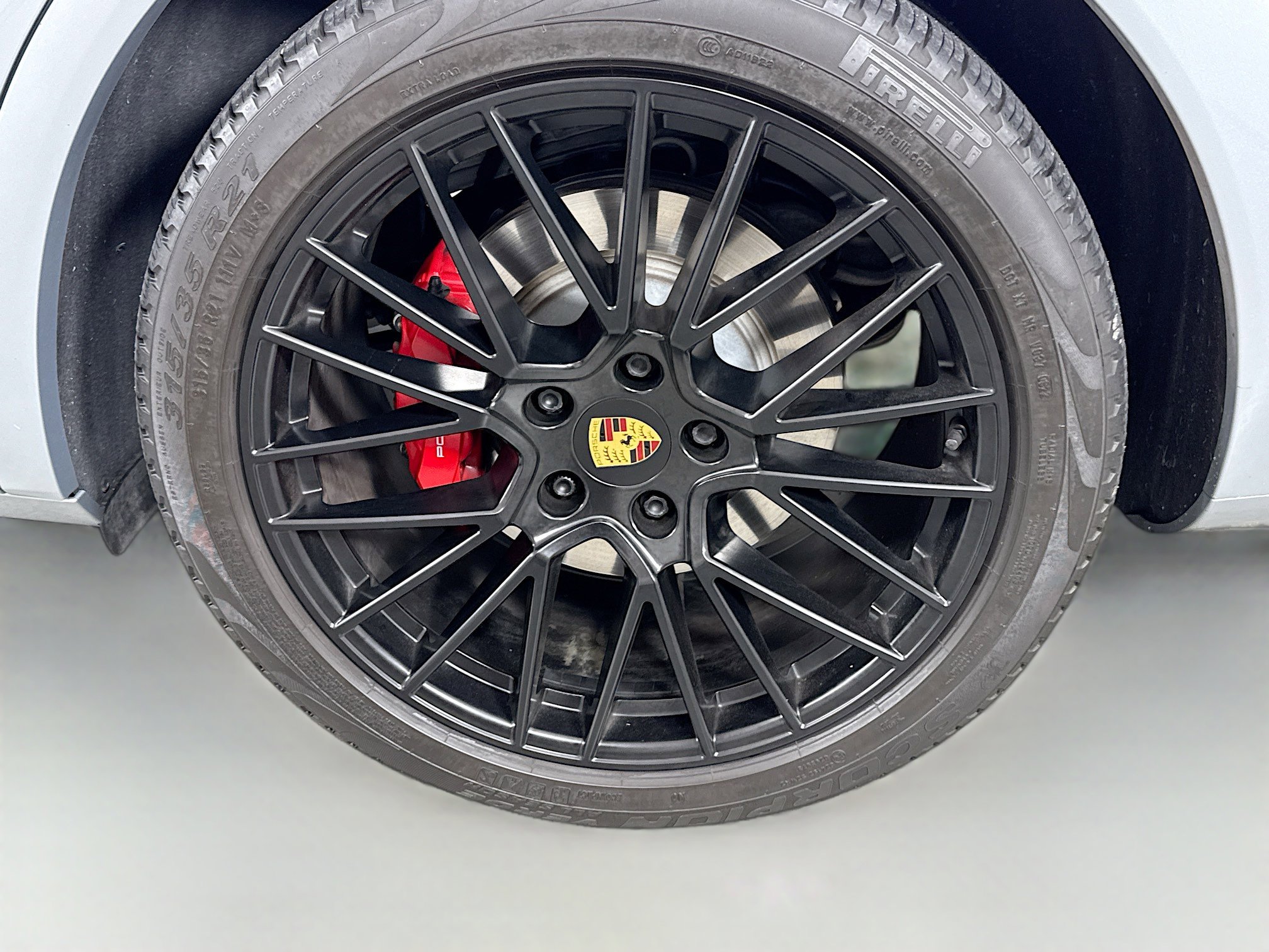 2021 Porsche Cayenne GTS photo 30