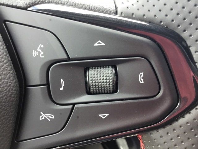 2025 Chevrolet Trax photo 14