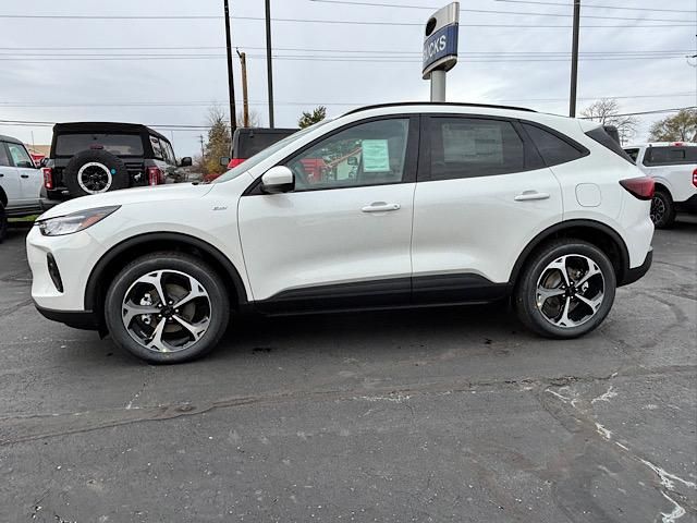 2025 Ford Escape ST-Line Select photo 4