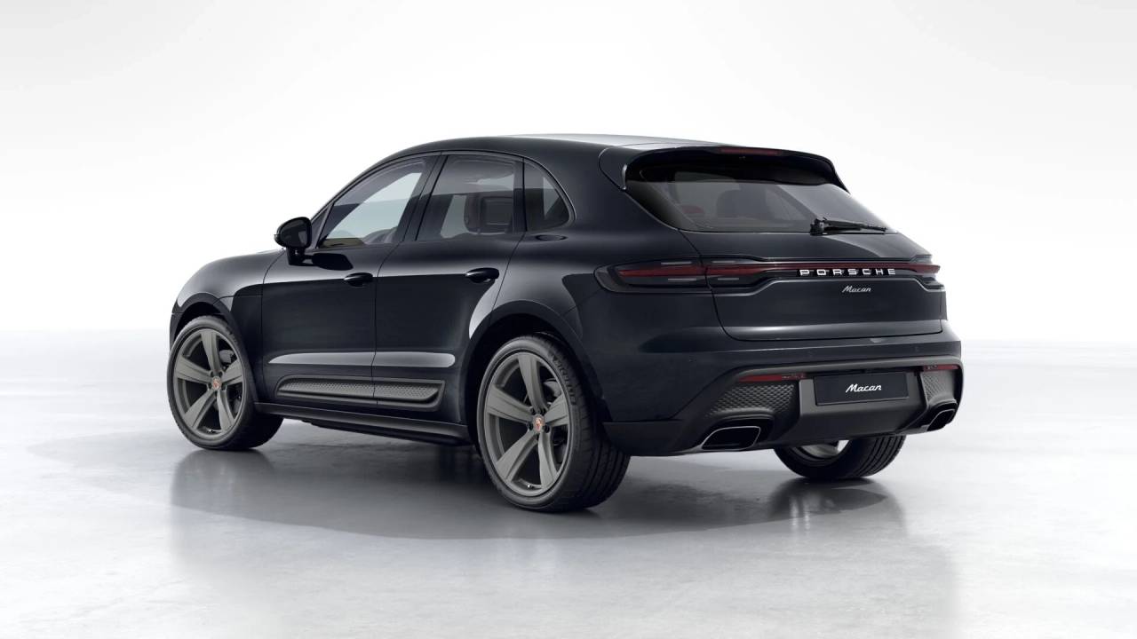 2026 Porsche Macan T photo 2