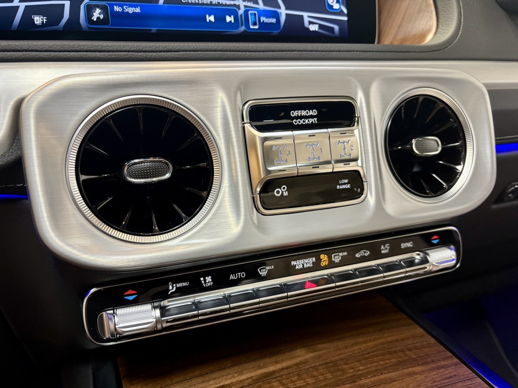 2025 Mercedes Benz G 550 photo 21