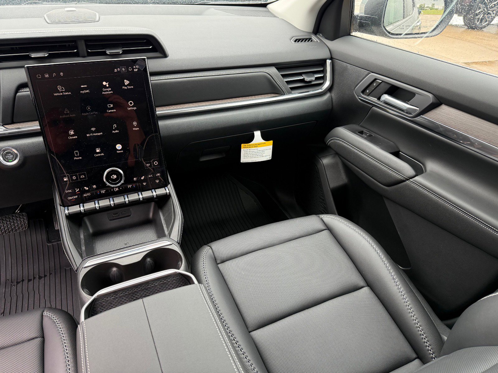 2026 Gmc Terrain Denali photo 16