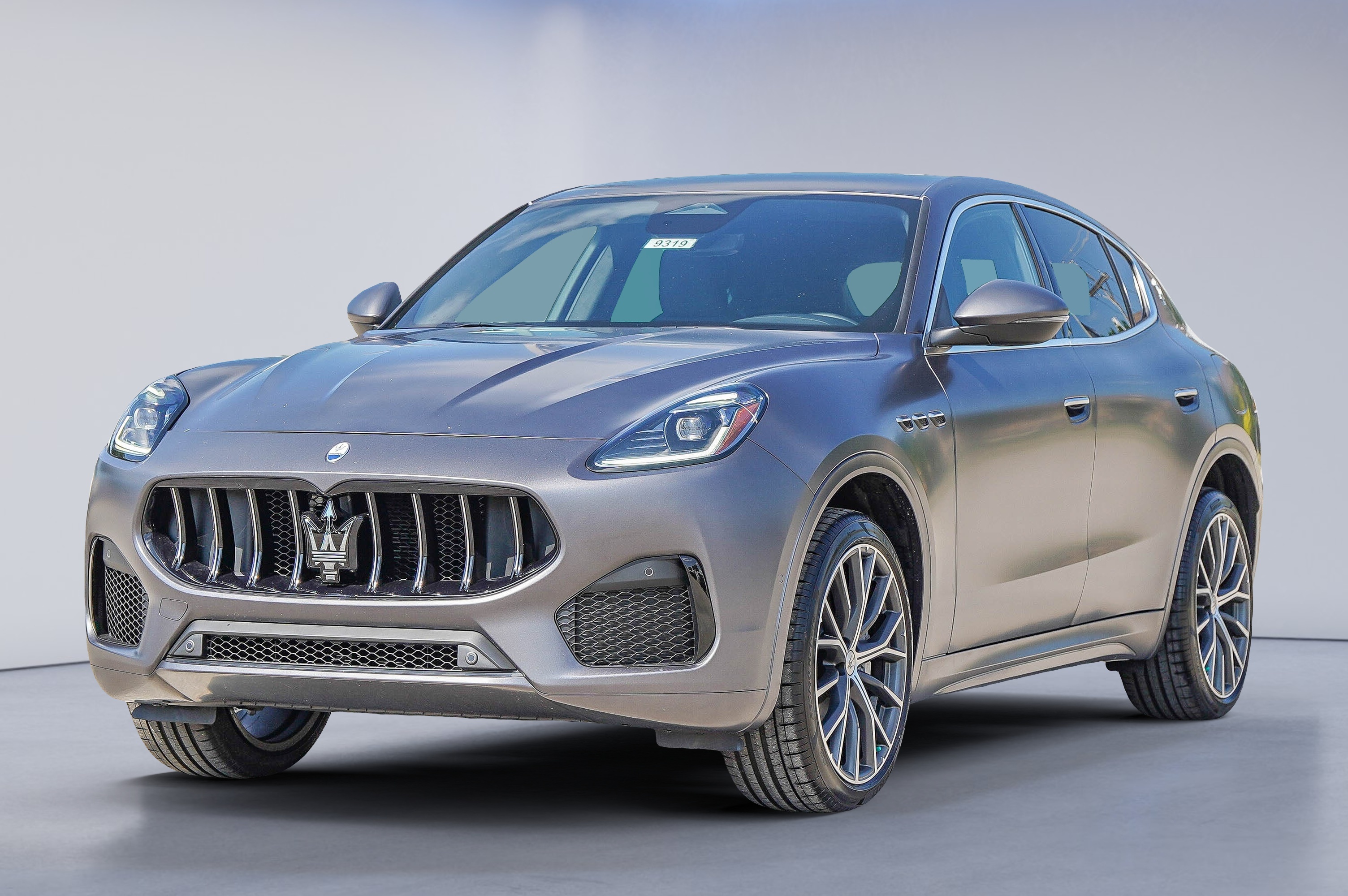 2025 Maserati Grecale photo 8