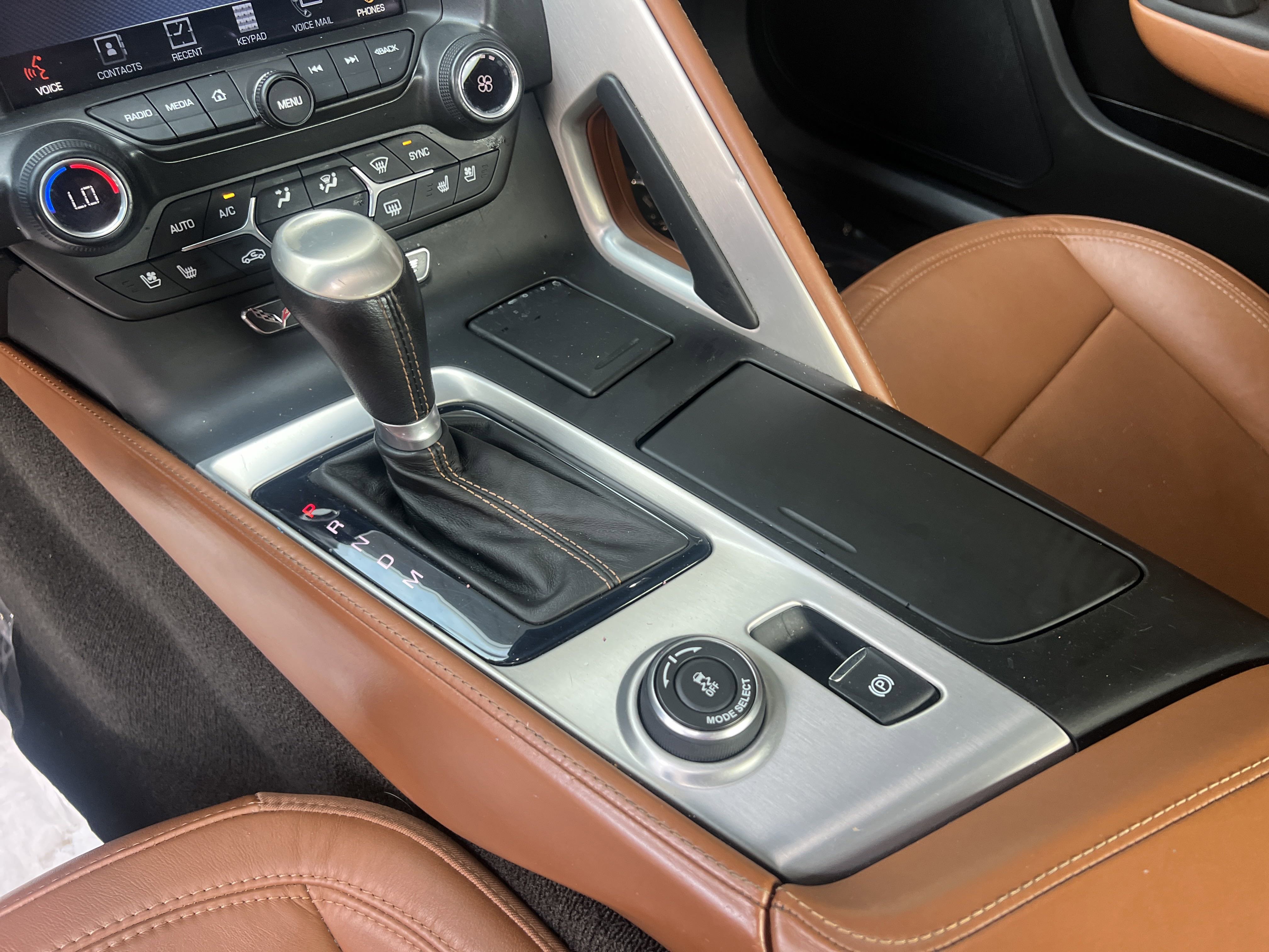 2014 Chevrolet Corvette Stingray 3LT photo 10