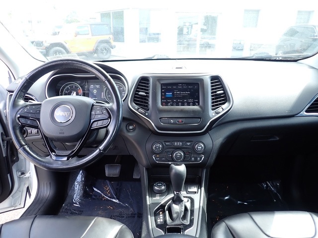 2020 Jeep Cherokee Altitude photo 9