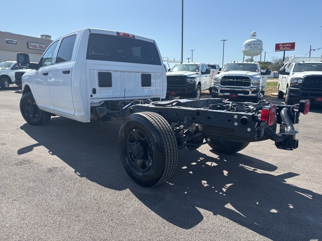 2025 Ram 2500 Tradesman photo 3