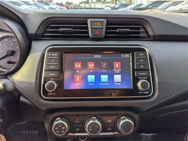 2024 Nissan Versa 1.6 S photo 18