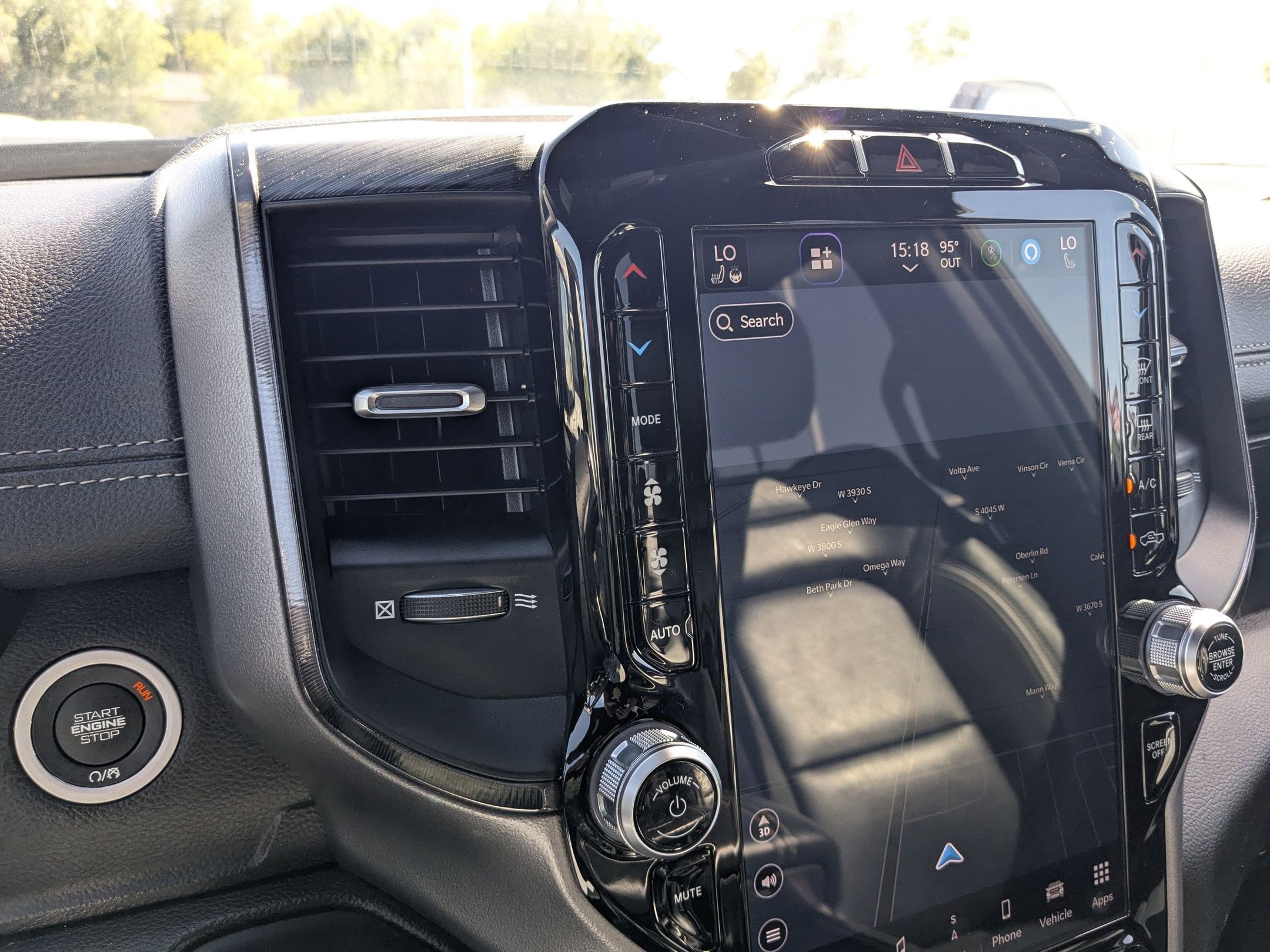 2023 Ram 1500 Sport photo 23
