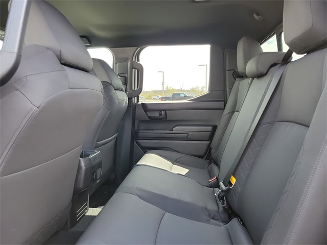 2025 Toyota Tacoma SR5 Double Cab photo 9