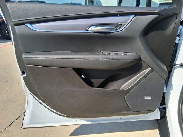 2025 Cadillac XT5 Luxury photo 14