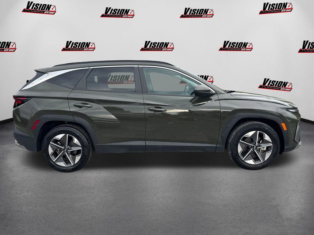 2025 Hyundai Tucson SEL photo 4