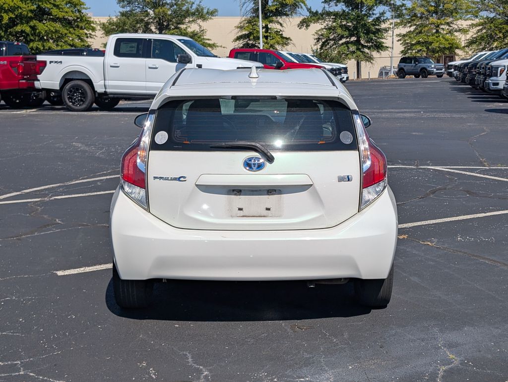 2015 Toyota Prius C Four photo 3