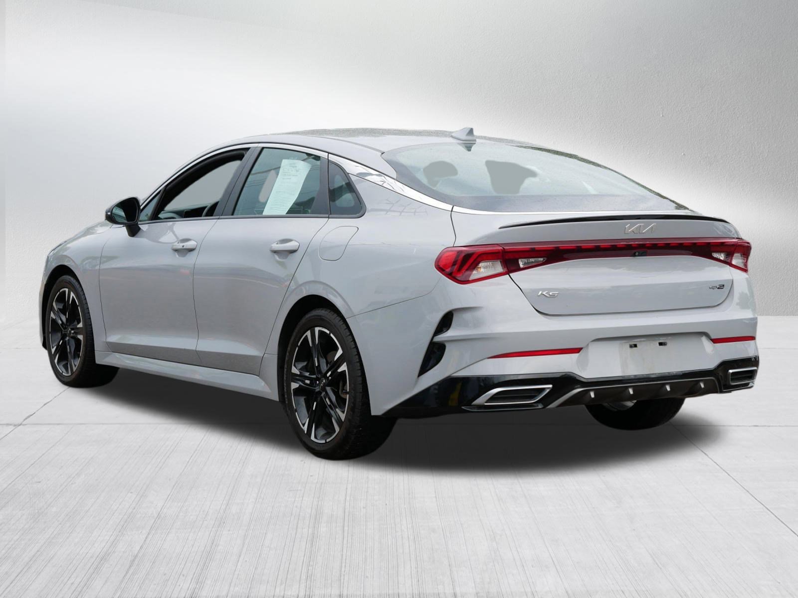 2022 Kia K5 GT-Line photo 5
