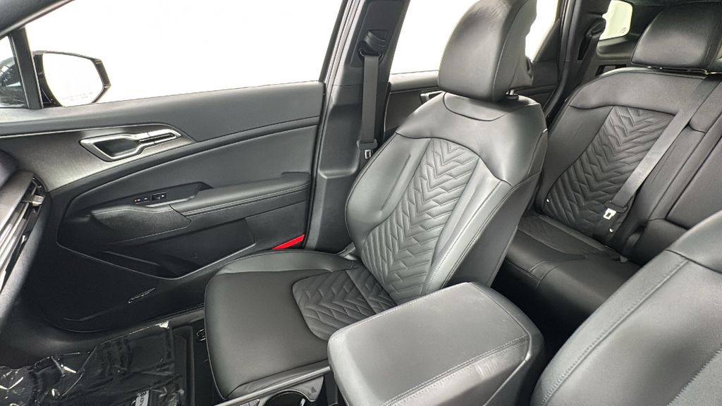 2026 Kia Sportage X-Line photo 12