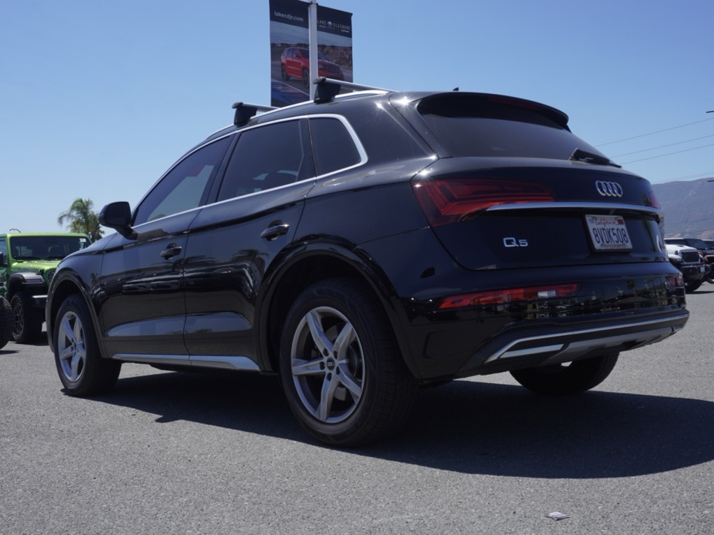 2021 Audi Q5 45 Premium photo 4
